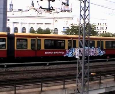 UNLIKE U : Trainwriting in Berlin