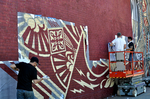 Painting The City : Shepard Fairey